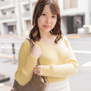えま（gjkz630）【巨乳／素人熟女図鑑】